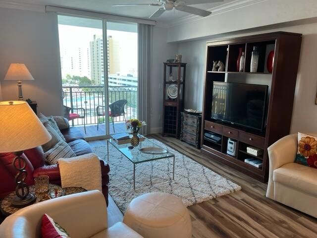 600 S Dixie Highway 752, West Palm Beach, FL 33401