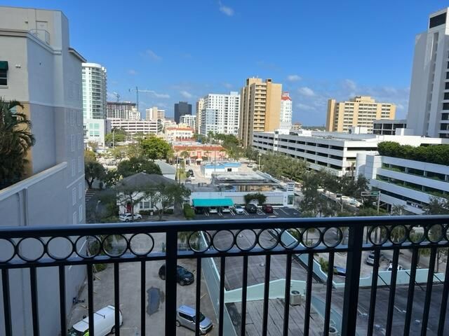 600 S Dixie Highway 752, West Palm Beach, FL 33401