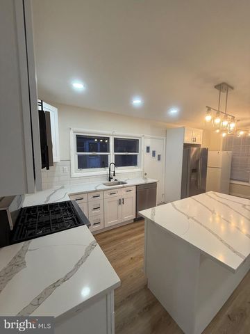 8409 LORETTO AVE, Philadelphia, PA 19152