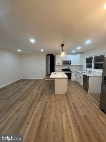 8409 LORETTO AVE, Philadelphia, PA 19152