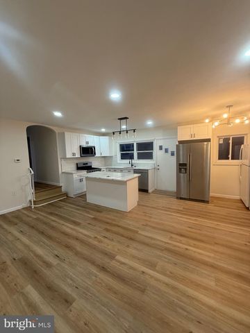 8409 LORETTO AVE, Philadelphia, PA 19152