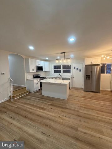 8409 LORETTO AVE, Philadelphia, PA 19152