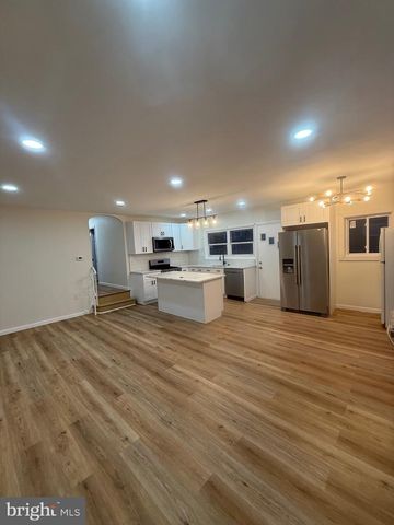 8409 LORETTO AVE, Philadelphia, PA 19152