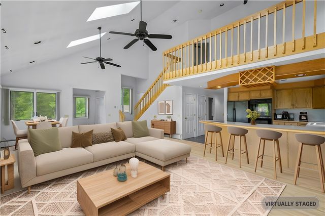 121 West Shore Drive, Exeter, RI 02822