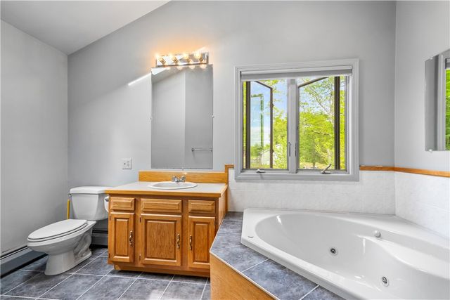 121 West Shore Drive, Exeter, RI 02822