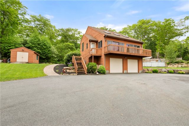 121 West Shore Drive, Exeter, RI 02822