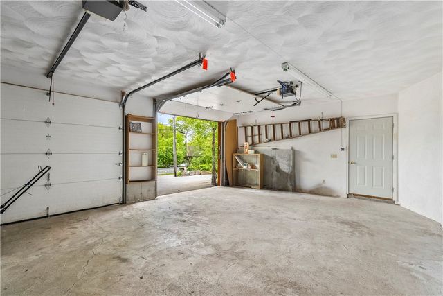 121 West Shore Drive, Exeter, RI 02822