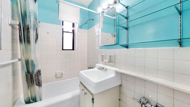 350 E 30th St Apt 2T, New York City, NY 10016