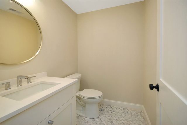 30 Harness Lane, Concord, MA 01742