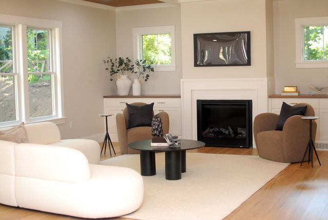 30 Harness Lane, Concord, MA 01742