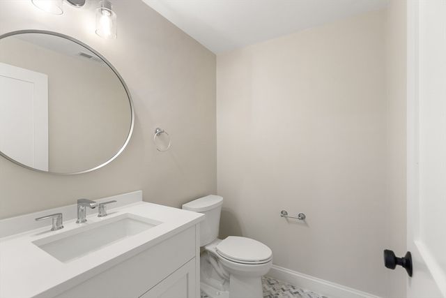 30 Harness Lane, Concord, MA 01742