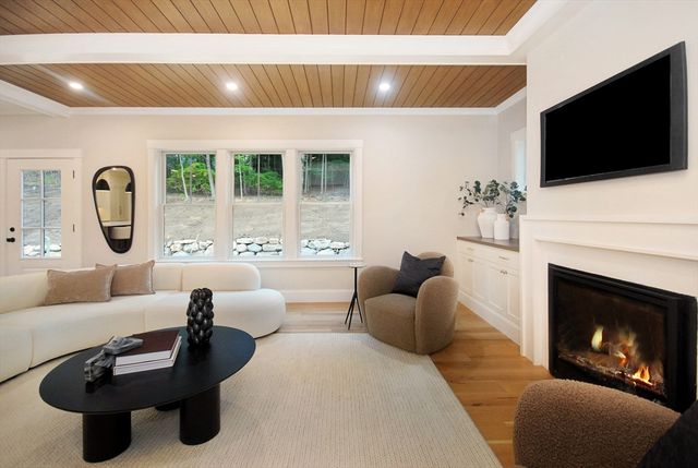 30 Harness Lane, Concord, MA 01742