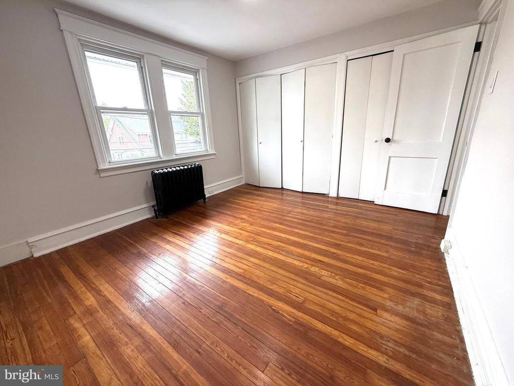Image 19 of property listing at 423 BONSALL AVE, Lansdowne, PA 19050