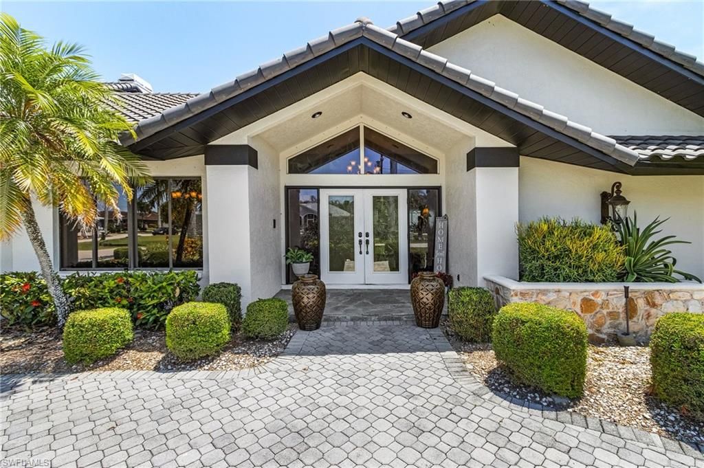 2803 SE 22nd PL, CAPE CORAL, FL 33904 — photo 4