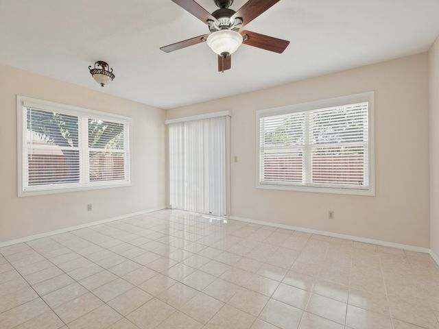 5716 Pearce Street, The Colony, TX 75056