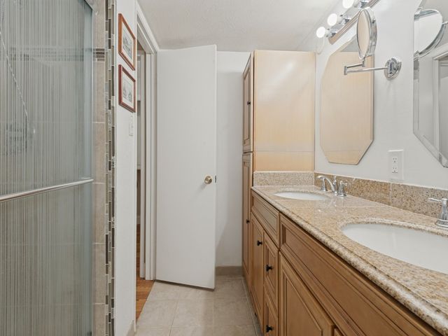 5716 Pearce Street, The Colony, TX 75056