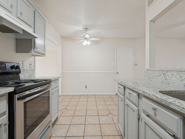 5716 Pearce Street, The Colony, TX 75056