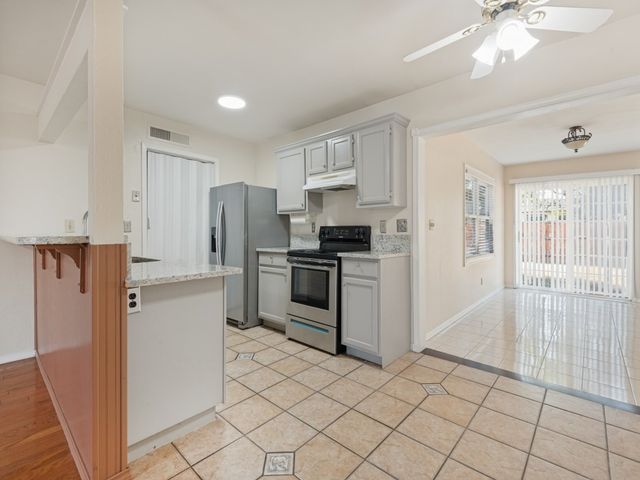 5716 Pearce Street, The Colony, TX 75056