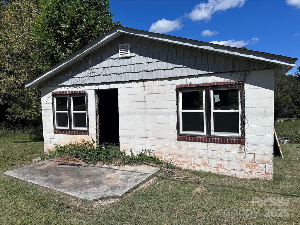 2082 US 64 Highway W 2, Mocksville, NC 27028