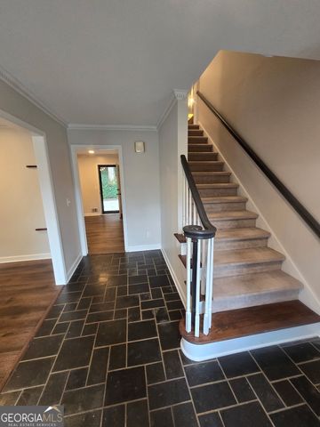 5434 Dunwoody Knoll Court, Dunwoody, GA 30338
