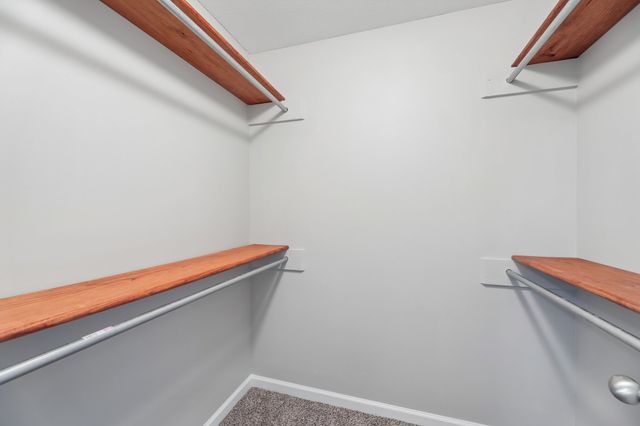 145 Bob White Trl, Oak Grove, KY 42262
