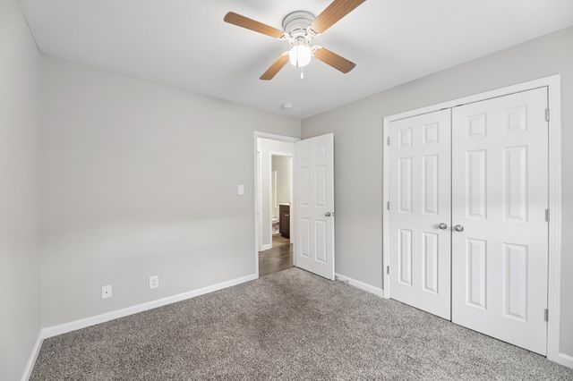 145 Bob White Trl, Oak Grove, KY 42262