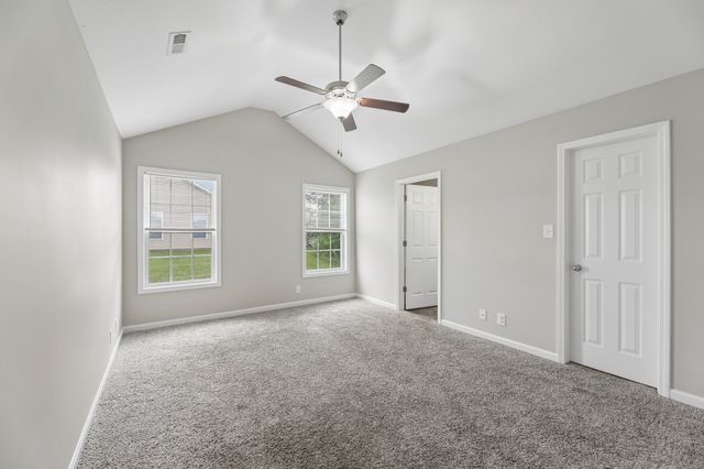 145 Bob White Trl, Oak Grove, KY 42262