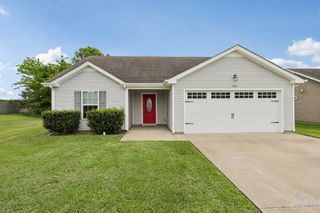145 Bob White Trl, Oak Grove, KY 42262