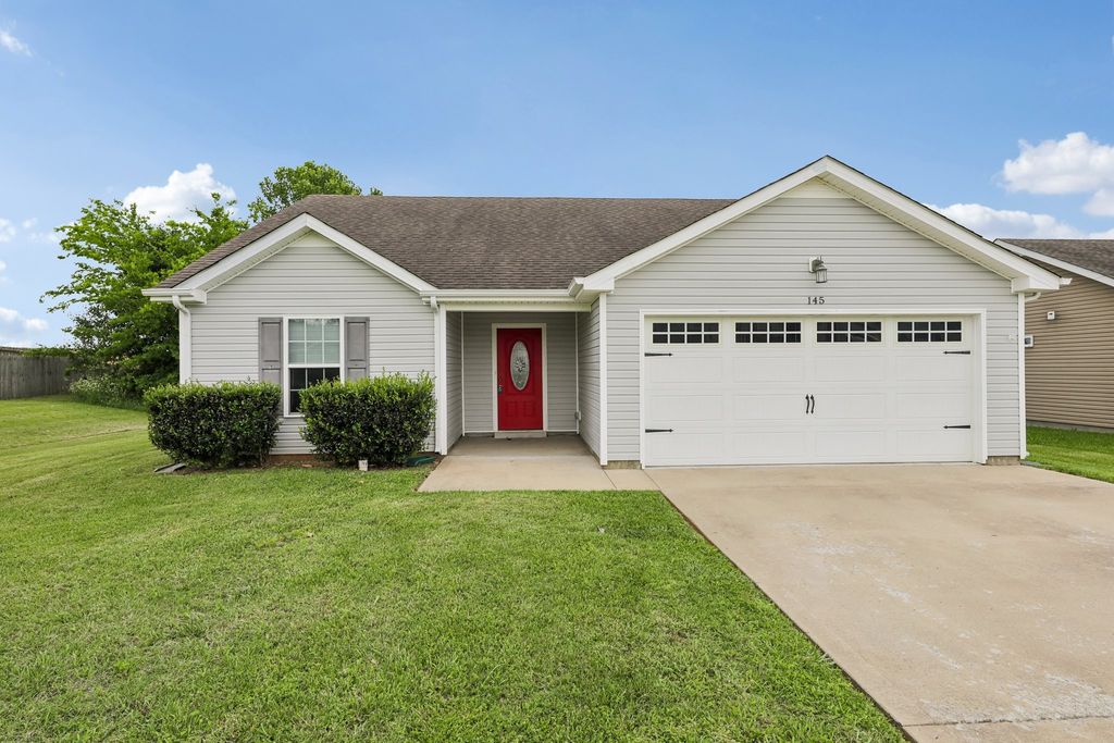 145 Bob White Trl, Oak Grove, KY 42262