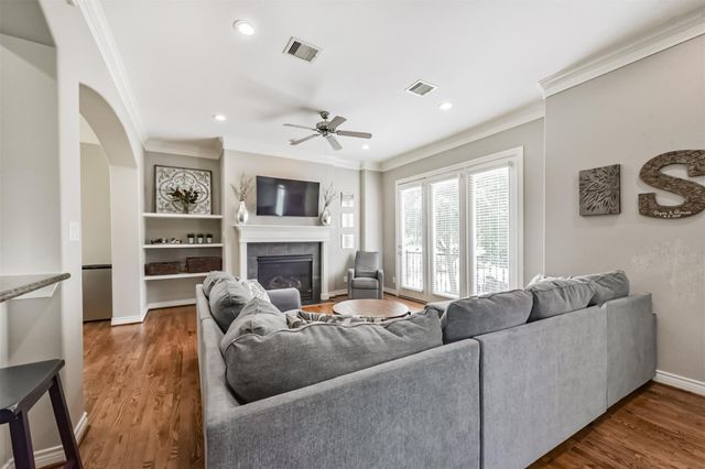 8806 Lakeshore Bend Drive, Houston, TX 77080