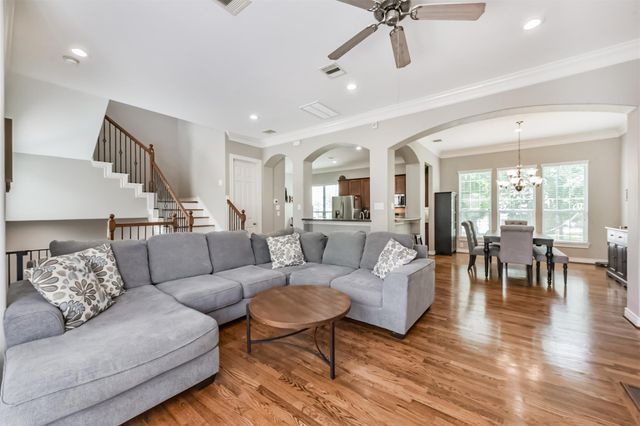 8806 Lakeshore Bend Drive, Houston, TX 77080