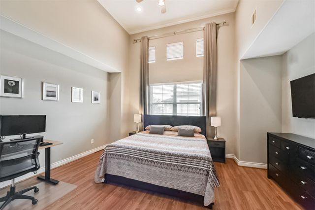8806 Lakeshore Bend Drive, Houston, TX 77080