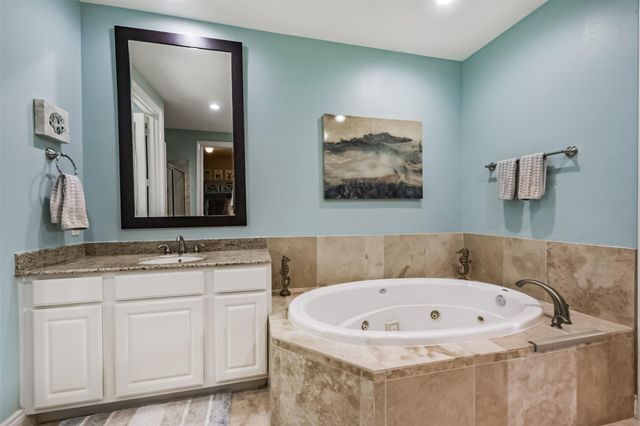 8806 Lakeshore Bend Drive, Houston, TX 77080