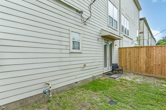 8806 Lakeshore Bend Drive, Houston, TX 77080
