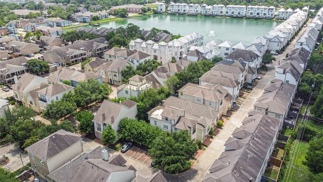 8806 Lakeshore Bend Drive, Houston, TX 77080