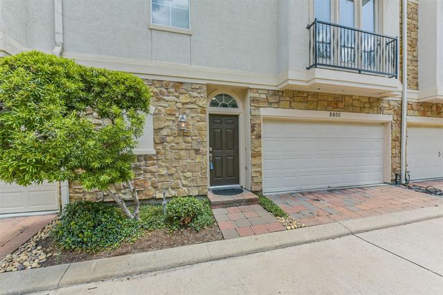 8806 Lakeshore Bend Drive, Houston, TX 77080