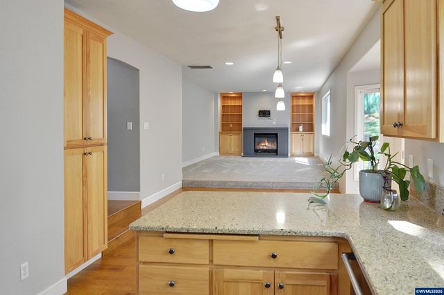 1357 Kitsap Ct NW, Salem, OR 97304