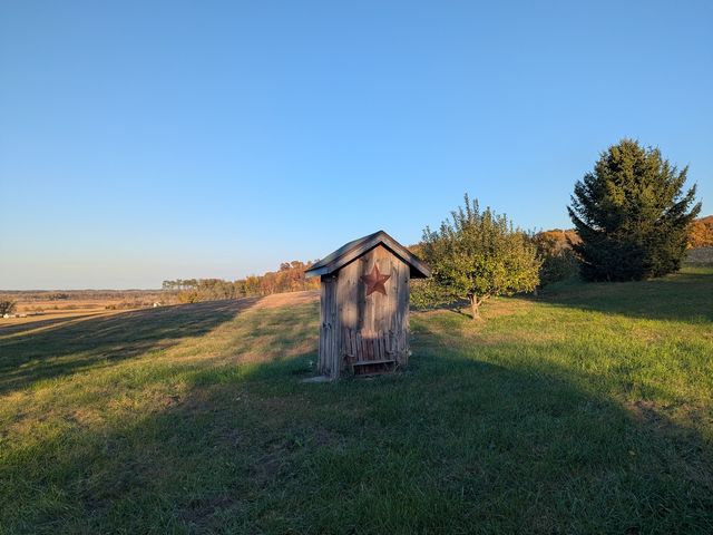 0000 State Line Road, Durand, IL 61024