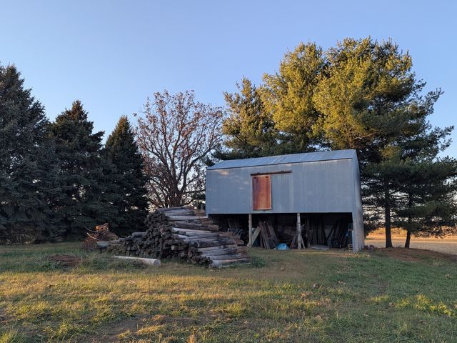 0000 State Line Road, Durand, IL 61024