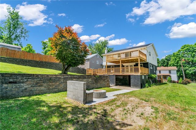 1113 Grandview Ave, Robinson Twp, PA 15108