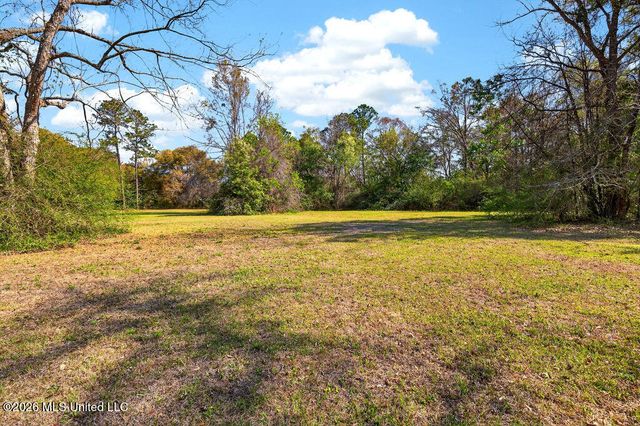 18265 Landon Road, Gulfport, MS 39503