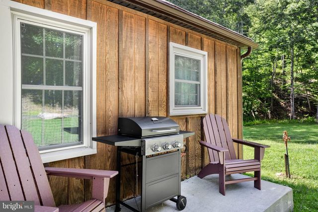 1789 HELMICK ROCK RD, Mathias, WV 26812