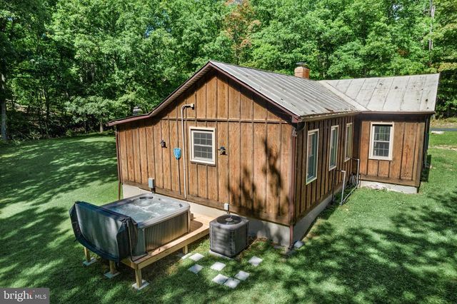 1789 HELMICK ROCK RD, Mathias, WV 26812