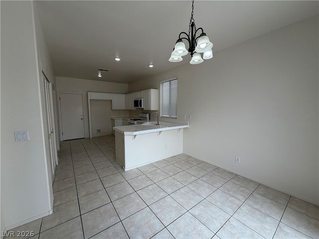 1094 Scarlet Haze Avenue, Las Vegas, NV 89183