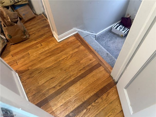 17316 Throckley Avenue, Cleveland, OH 44128