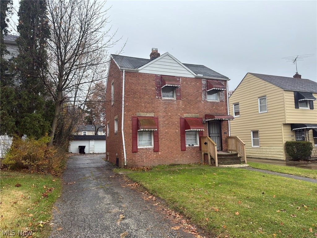 17316 Throckley Avenue, Cleveland, OH 44128