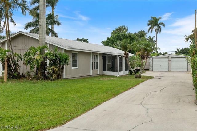 51-55 Lake ST, North Fort Myers, FL 33903