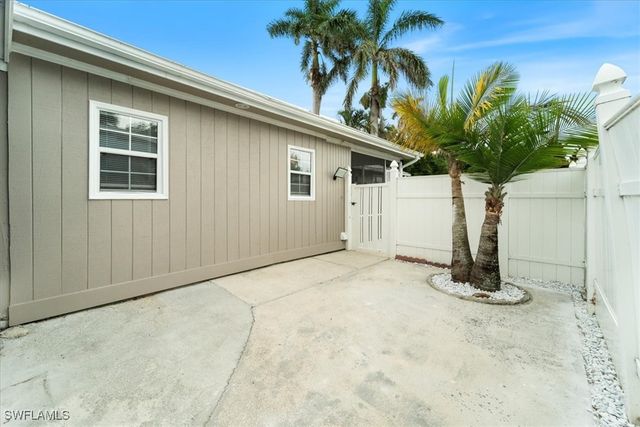 51-55 Lake ST, North Fort Myers, FL 33903