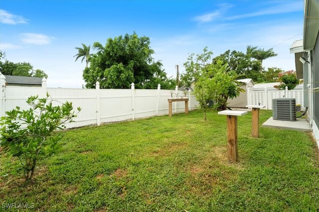 51-55 Lake ST, North Fort Myers, FL 33903