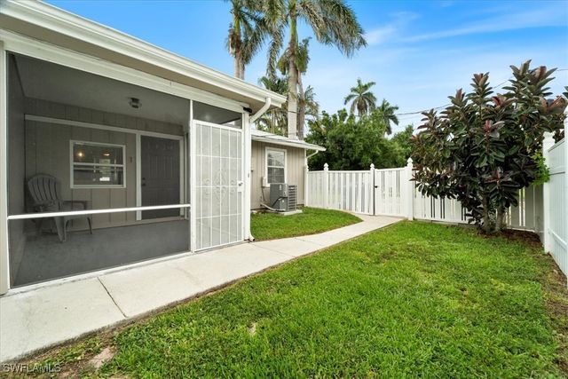 51-55 Lake ST, North Fort Myers, FL 33903